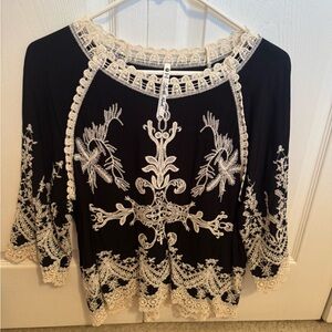 Elegant Black and White Lace Women's Top